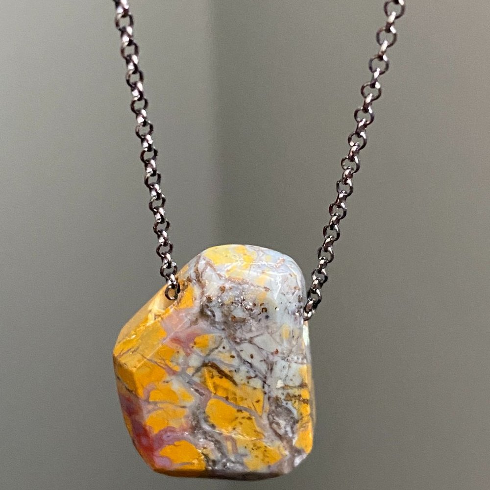 Pratt Daddy BumbleBee Jasper Pendant with Gunmetal chain - Very Rare